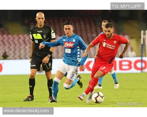 那不勒斯逆转尤文图斯足总杯激战补时进球引爆全场热情